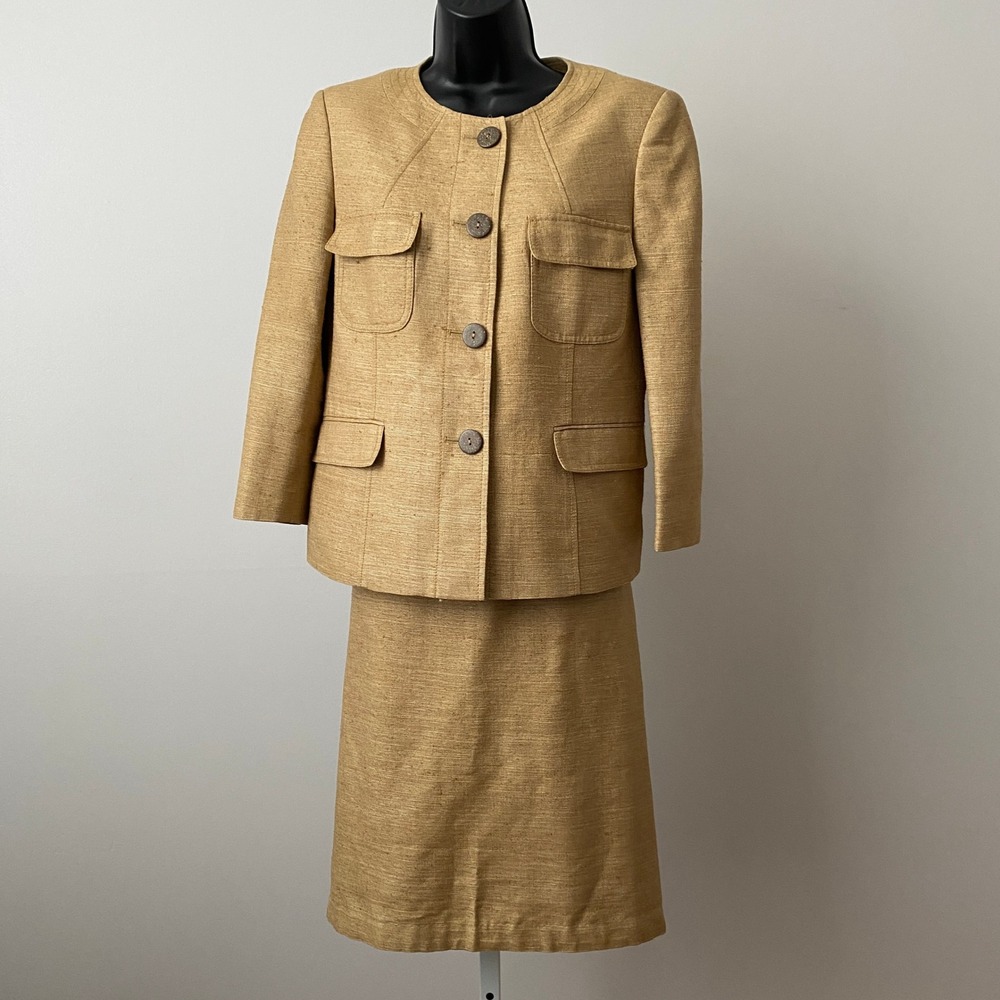 VTG Kasper Designer Luxury Old Money 100% Silk 10P Tan Skirt Suit Set Blazer